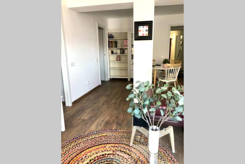 Beautiful And Renovated Apartment In The Center Walencja Zewnętrze zdjęcie